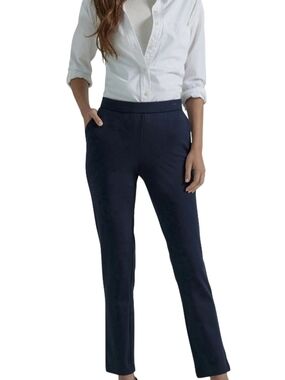 Lee Any Wear Pants. Navy Blue. Size 12 Medium 10" Rise 28" Inseam. 34" Waist.